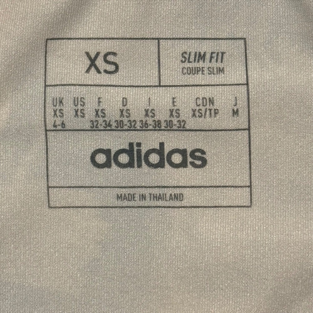 Adidas Floral Open Back Training Tee Womens XS Purple Slim Fit Aeroready Shirt - Picture 4 of 6